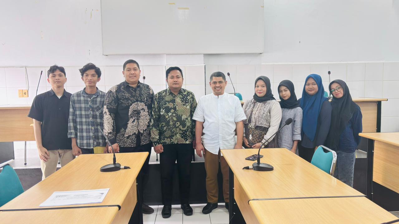 Penyerahan Hadiah Lomba Penciptaan Aplikasi Bisnis 2025