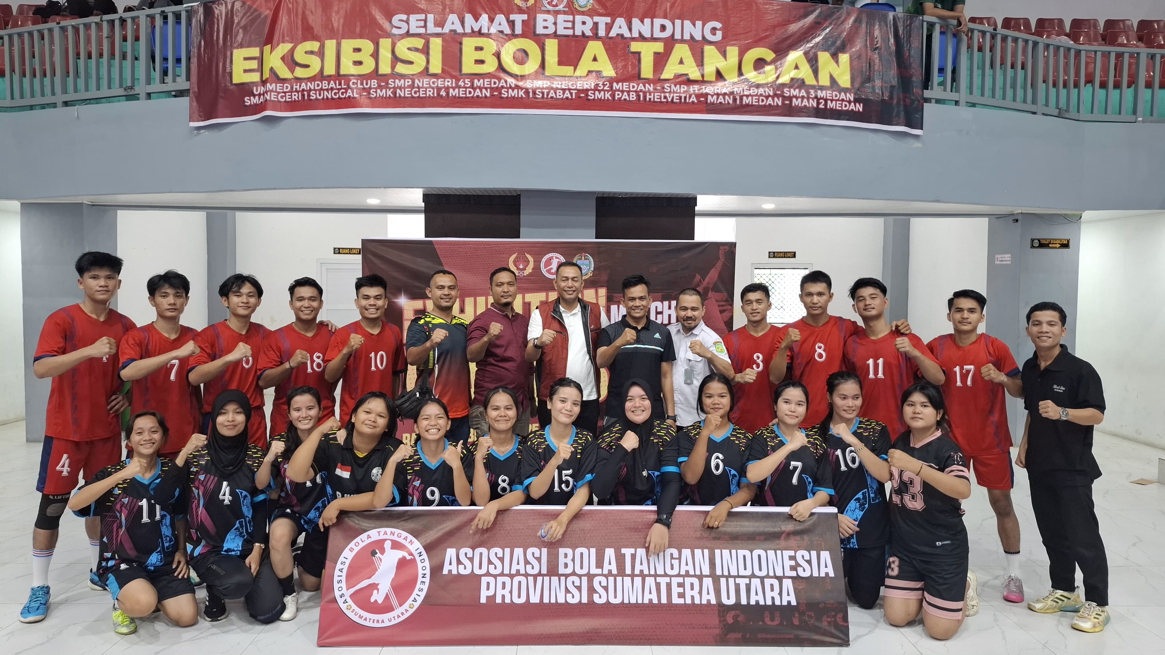 Pertandingan Eksibisi Bola Tangan